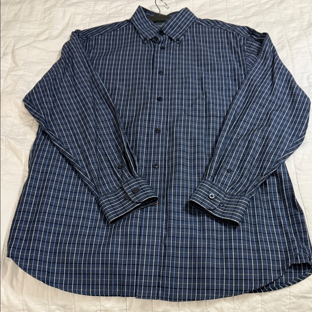 Daniel Cremieux Navy Plaid Men's Shirt; EXCELLENT CONDITION